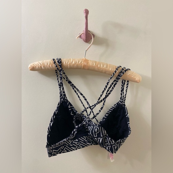 PINK Victoria's Secret Strappy Bra - Picture 4 of 4